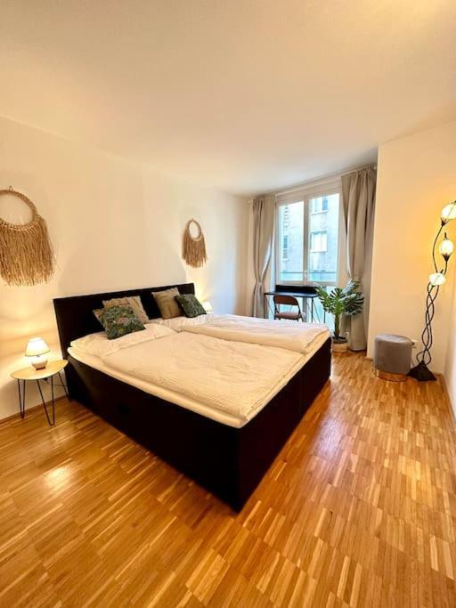 3-Room Vienna Centrale Suite ภายนอก รูปภาพ
